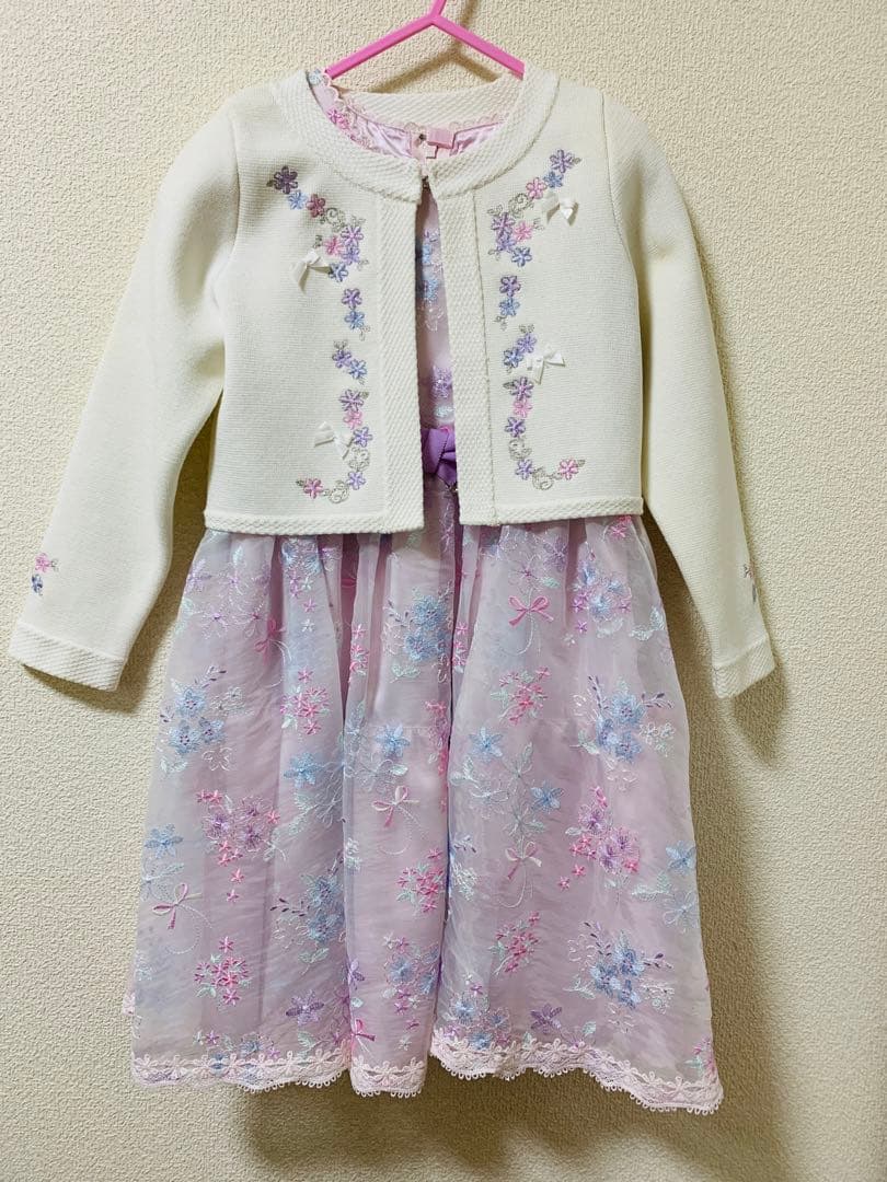 ピンクフローラル刺繍ドレス&カーディガンセット