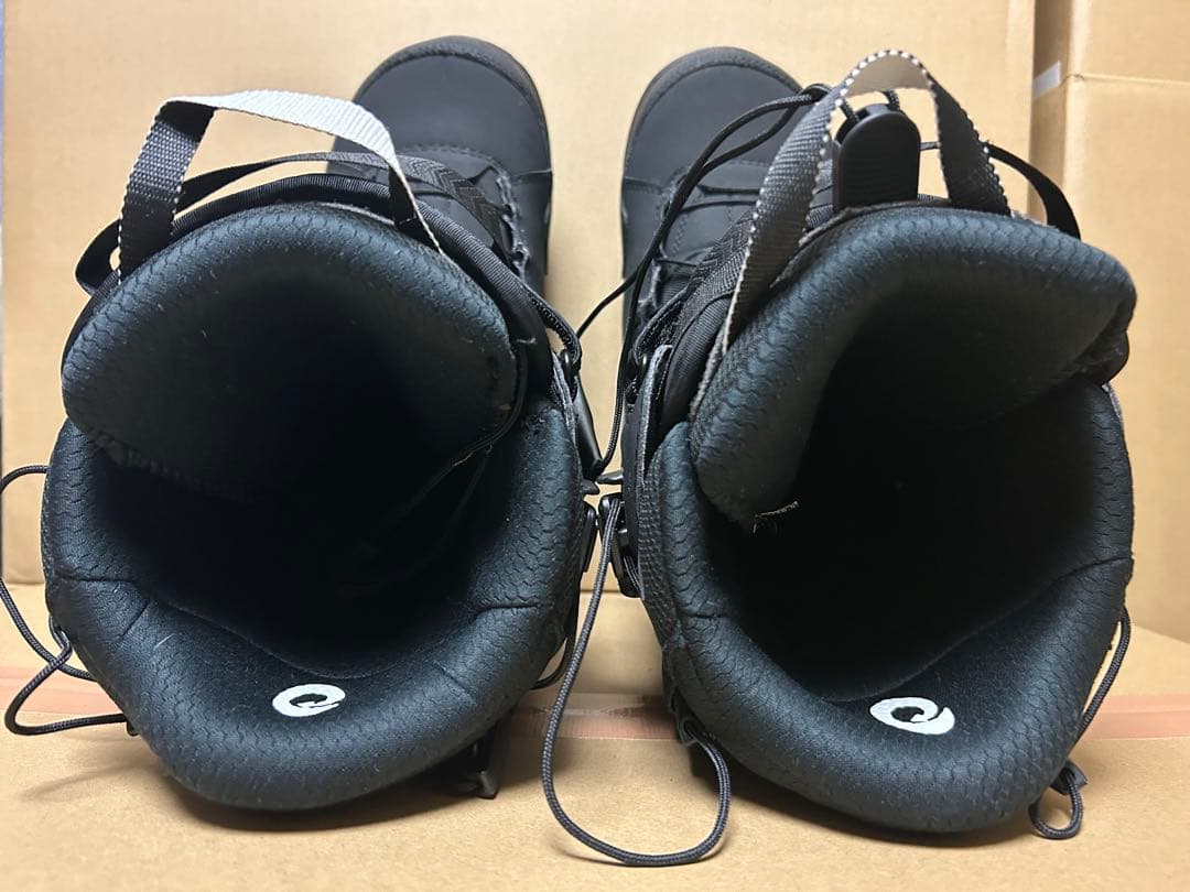 ディーラックスDEELUXE TEAM ID 26.5cm定価55,000円