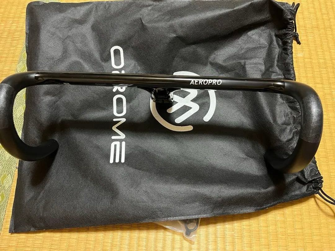 ELVES OROME AERO PROカーボンハンドルバー　400-110
