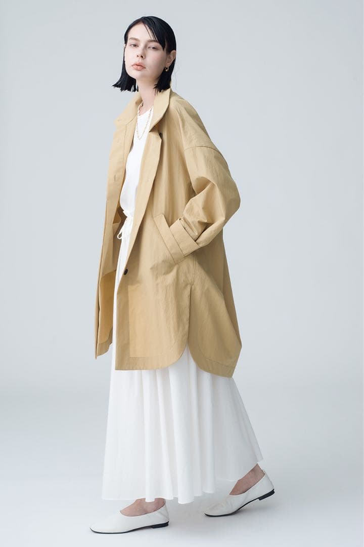 エブール　イージーコットン シャツアウター　ベージュ　スプリングコート　24AW