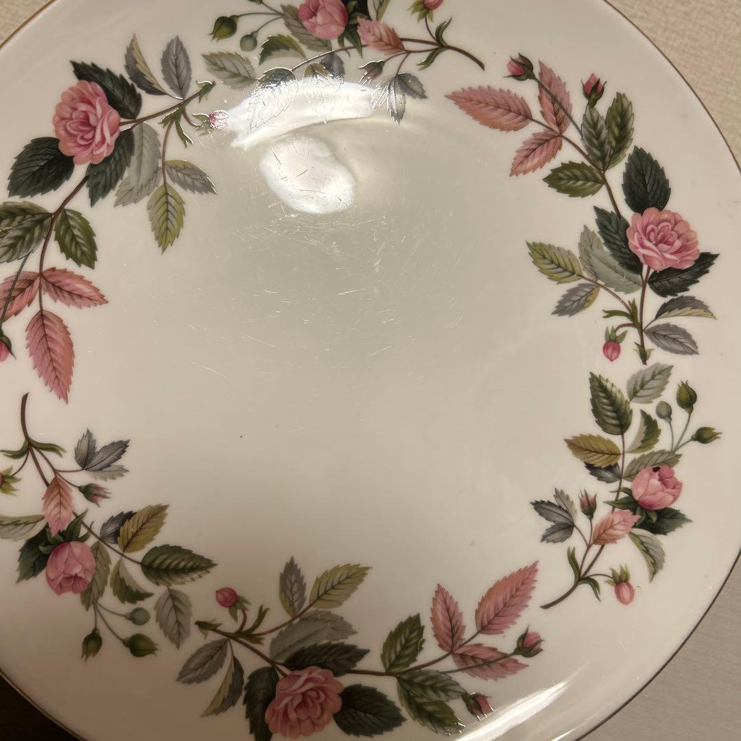 ウェッジウッド　ハサウェイローズ　ディナープレート　24.5cm