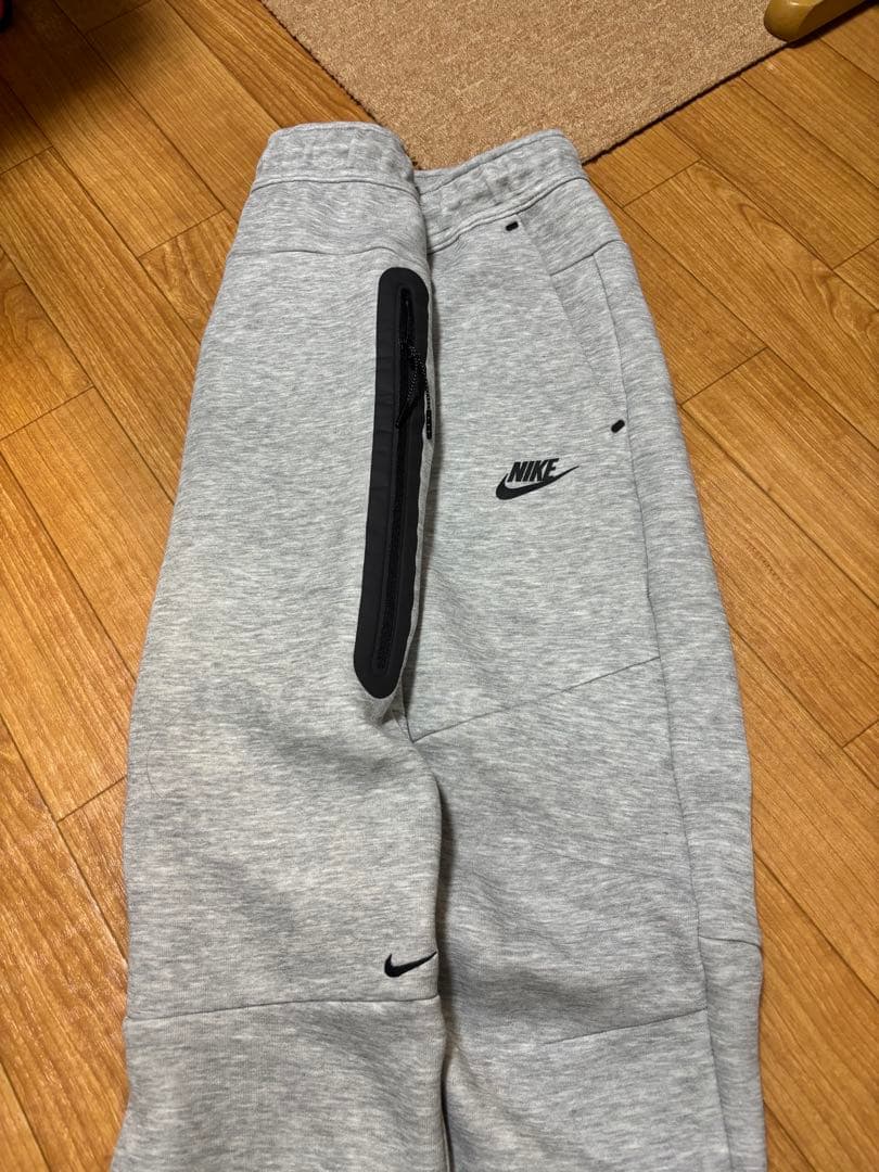 Nike テックフリースパンツ グレー Mサイズ