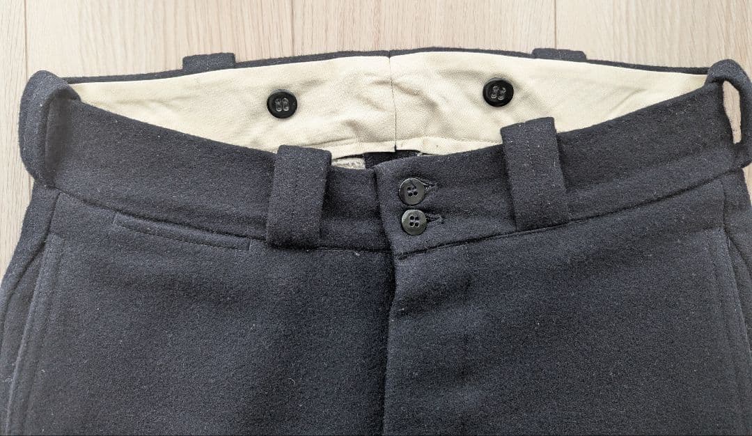 アットラスネービートウールトラウザー