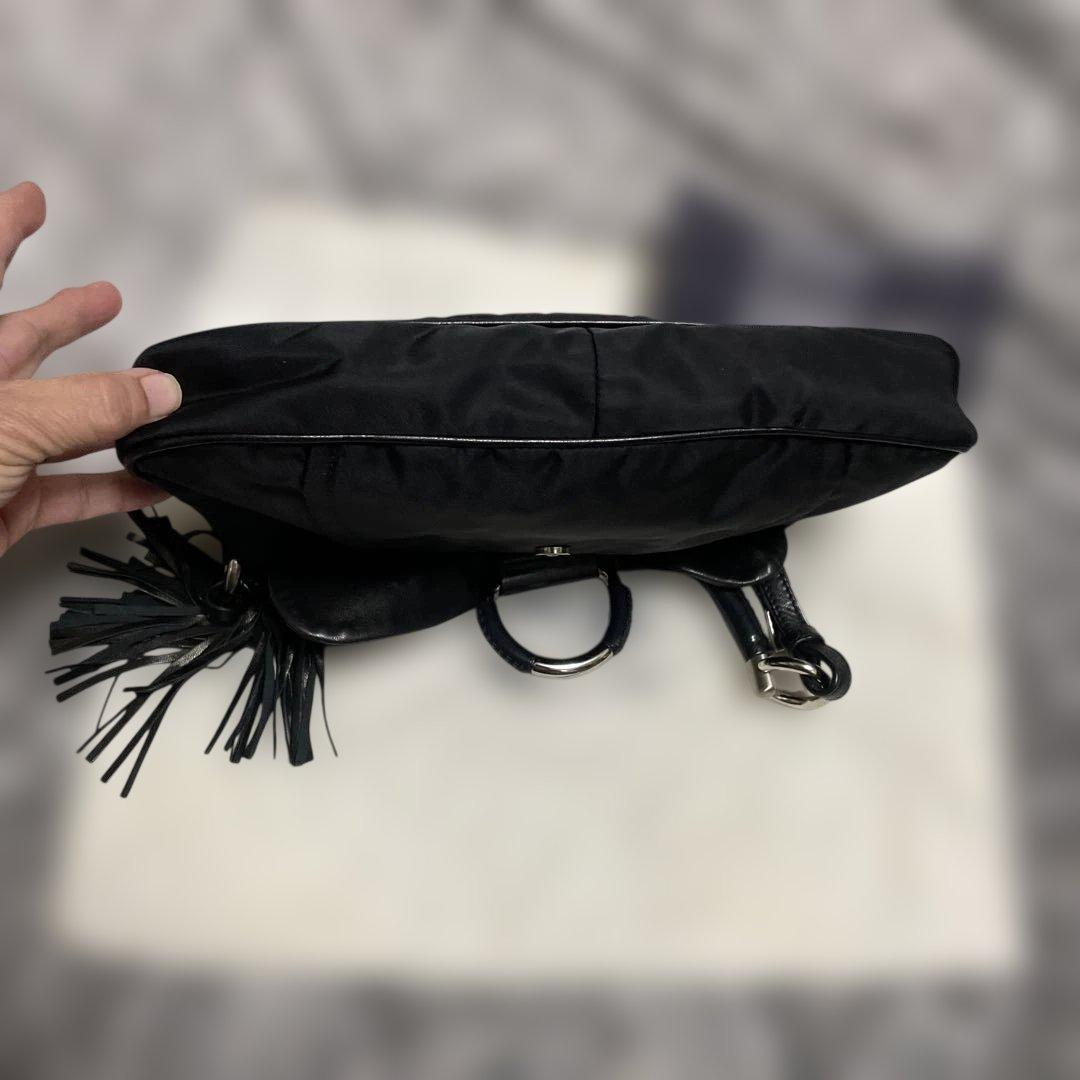 PRADAブラック ナイロン✖︎ラム革ショルダーバッグ シルバー金具　タッセル