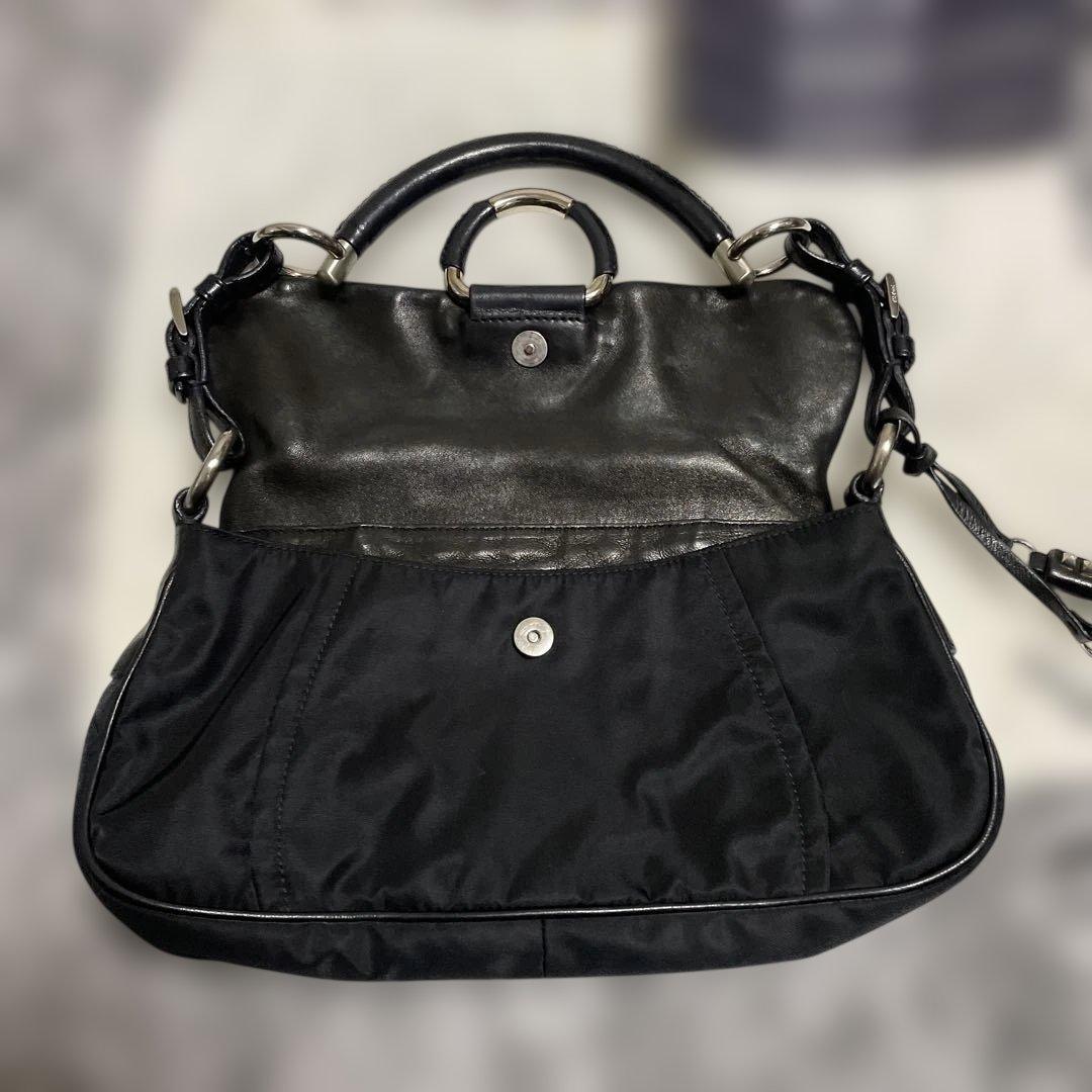 PRADAブラック ナイロン✖︎ラム革ショルダーバッグ シルバー金具　タッセル