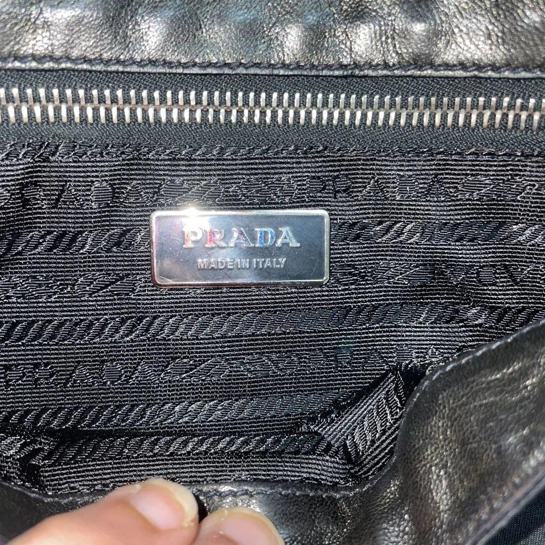 PRADAブラック ナイロン✖︎ラム革ショルダーバッグ シルバー金具　タッセル