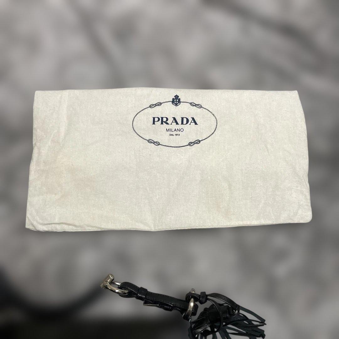 PRADAブラック ナイロン✖︎ラム革ショルダーバッグ シルバー金具　タッセル