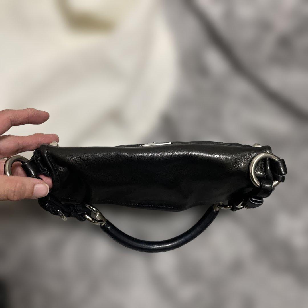 PRADAブラック ナイロン✖︎ラム革ショルダーバッグ シルバー金具　タッセル