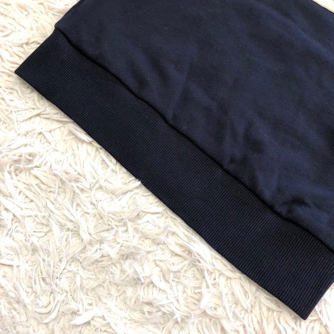 美品✨モンクレール　スウェット　デカロゴ刺繍　ラバーロゴ　ネイビー 12A