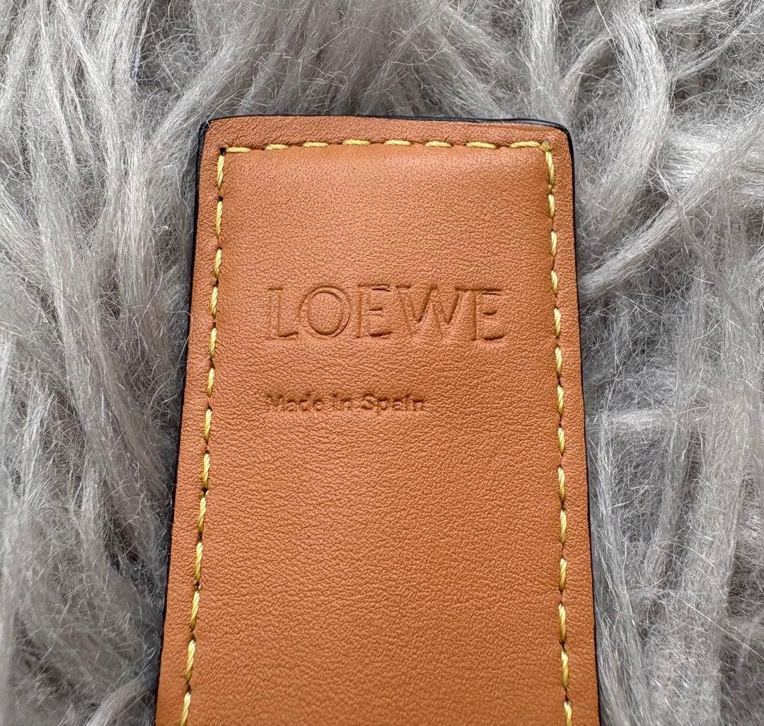 LOEWE ロエベ レザー スラップブレスレット グリーン 正規未使用品