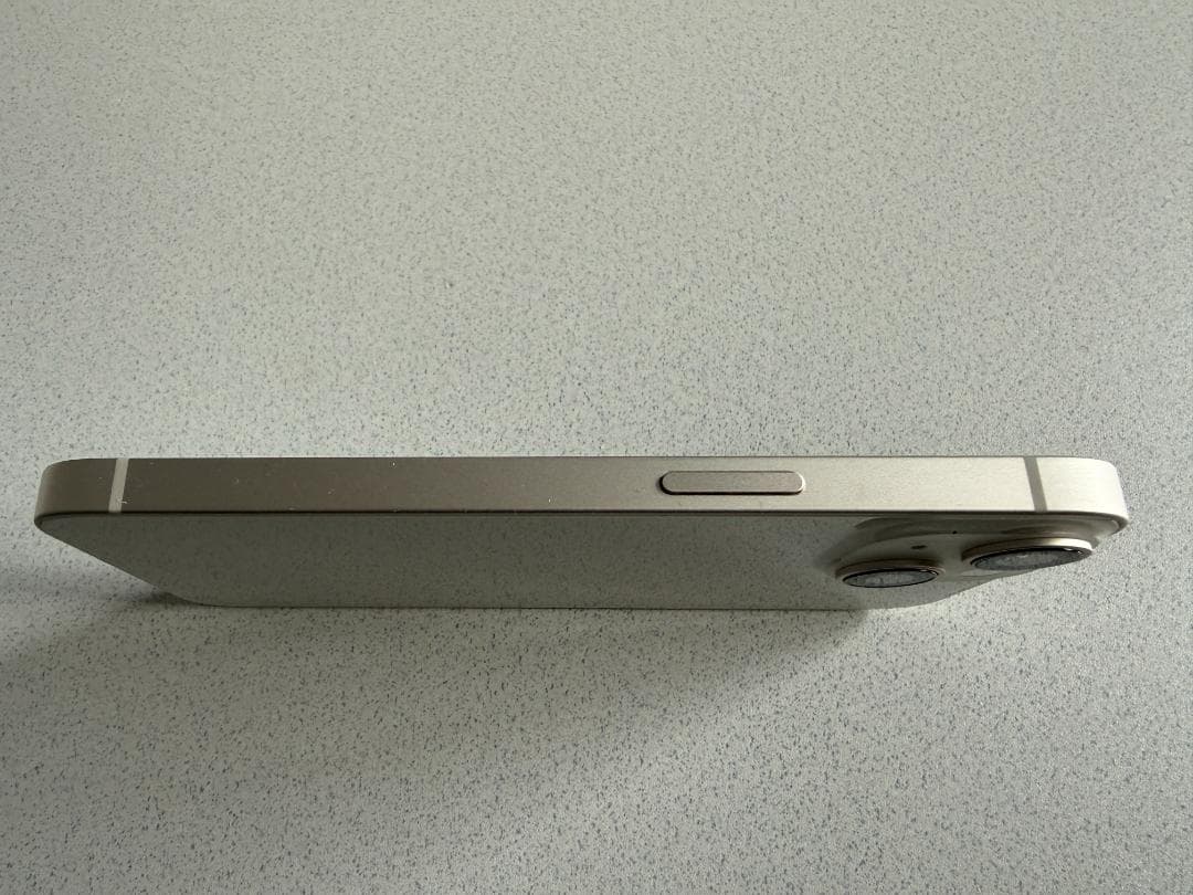 iPhone 14 128GB 色 リンゴループ