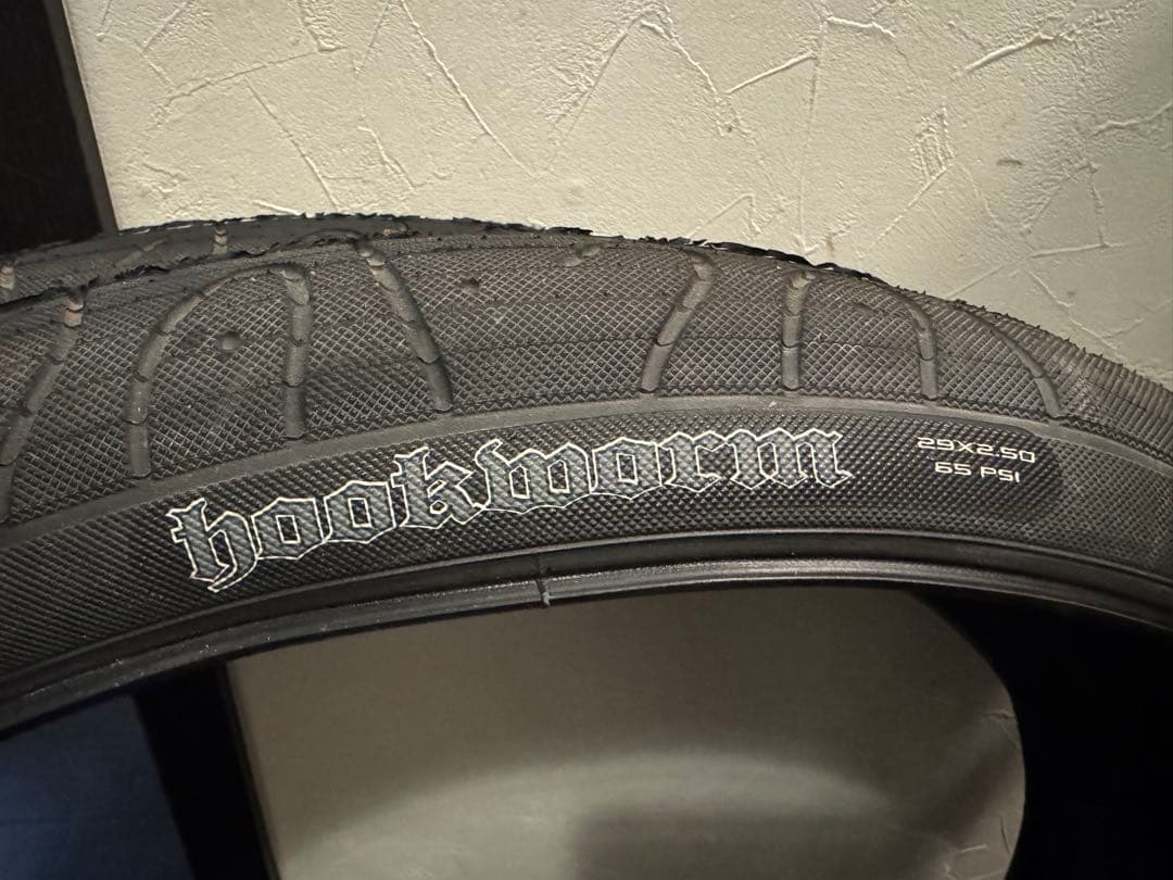 マキシス フックワーム ワイヤードタイヤ 29x2.50インチ HOOKWORM