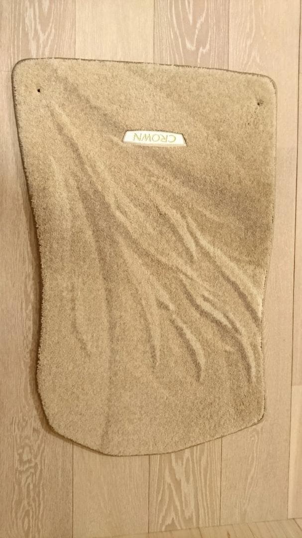 【新品】希少トヨタ１８0系クラウンロイヤル用純正フロアマット　エクセレント