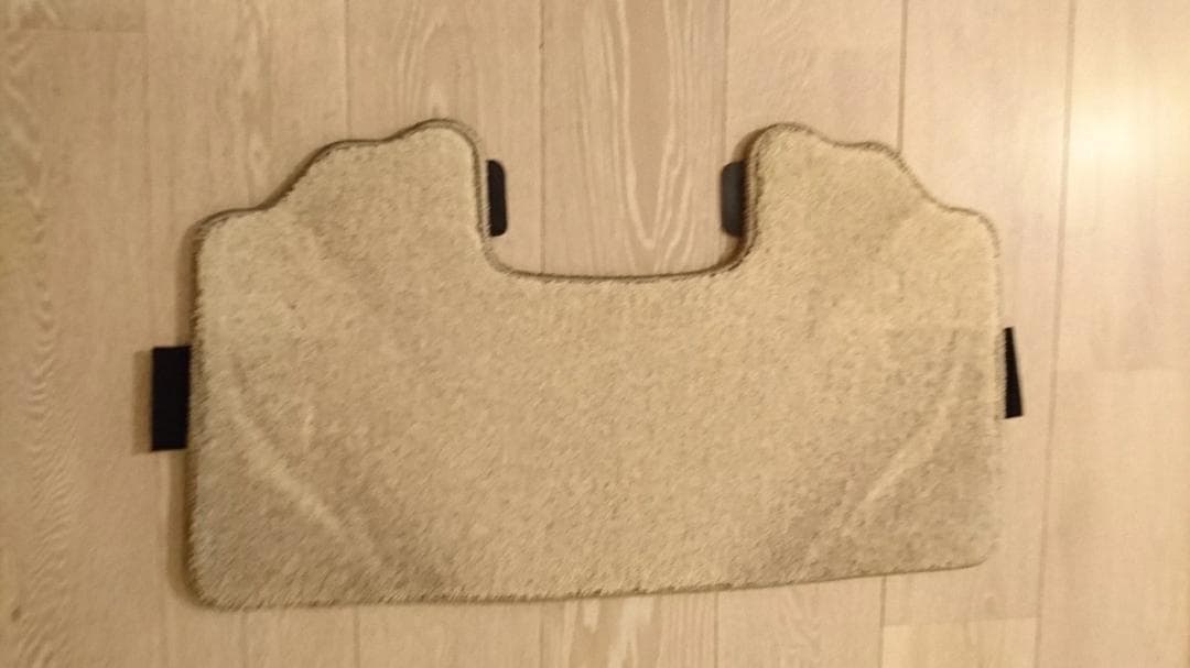 【新品】希少トヨタ１８0系クラウンロイヤル用純正フロアマット　エクセレント