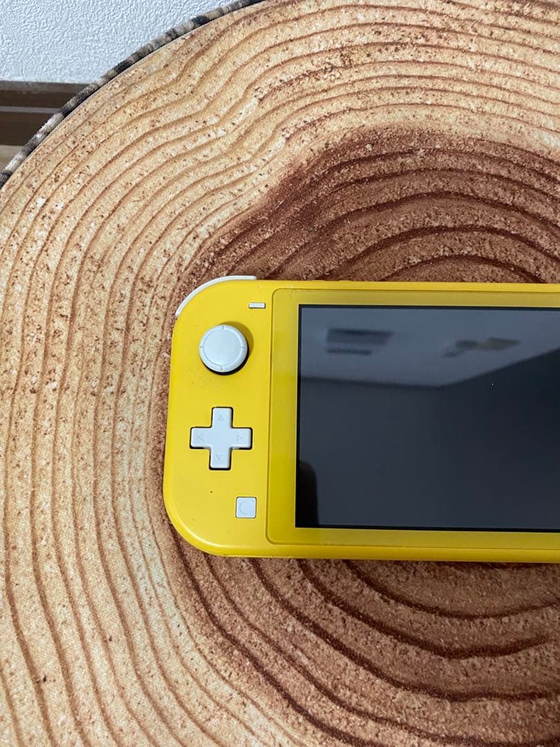 Nintendo Switch Lite イエロー　本体のみ　箱無し