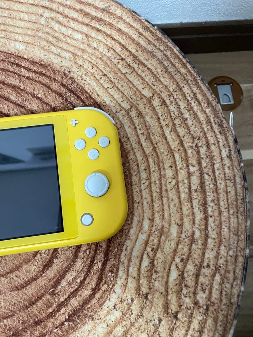Nintendo Switch Lite イエロー　本体のみ　箱無し
