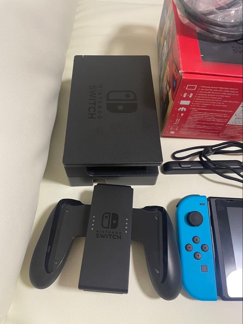 中古　Switch 本体 ネオン青赤　箱・付属品付き　美品 任天堂