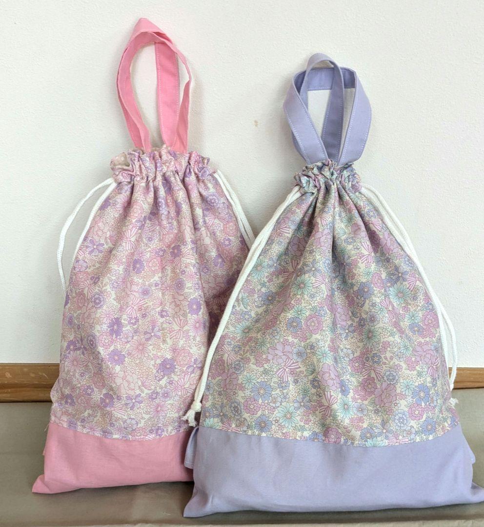 紫　大きなフリルの小花柄レッスンバッグ　ハンドメイド