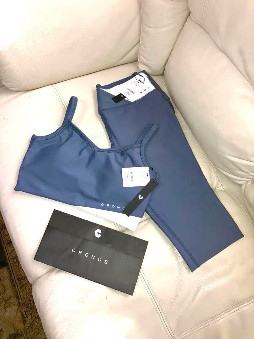KRONOS レディース　フィットネス　ヨガ　ピラティス　セットアップウエア