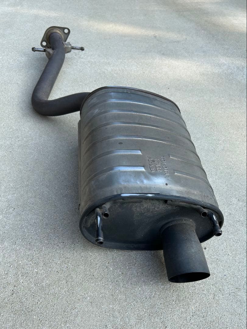 【値下】【送料込み】アルテッツァ 純正リアマフラー