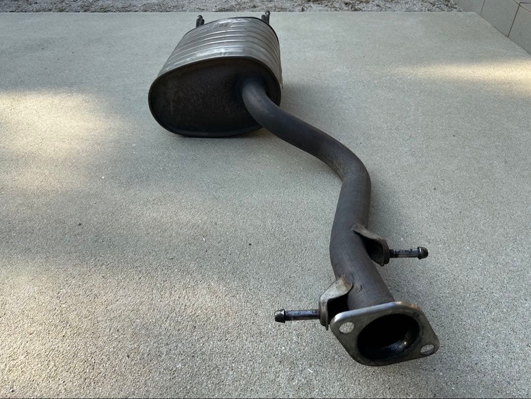 【値下】【送料込み】アルテッツァ 純正リアマフラー