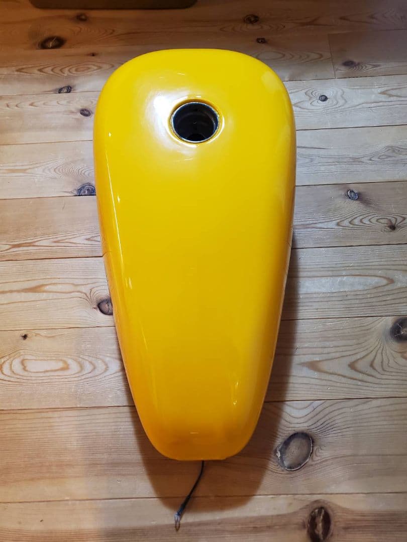 スポーツスター　XL1200Sノーマルタンク　イエロー