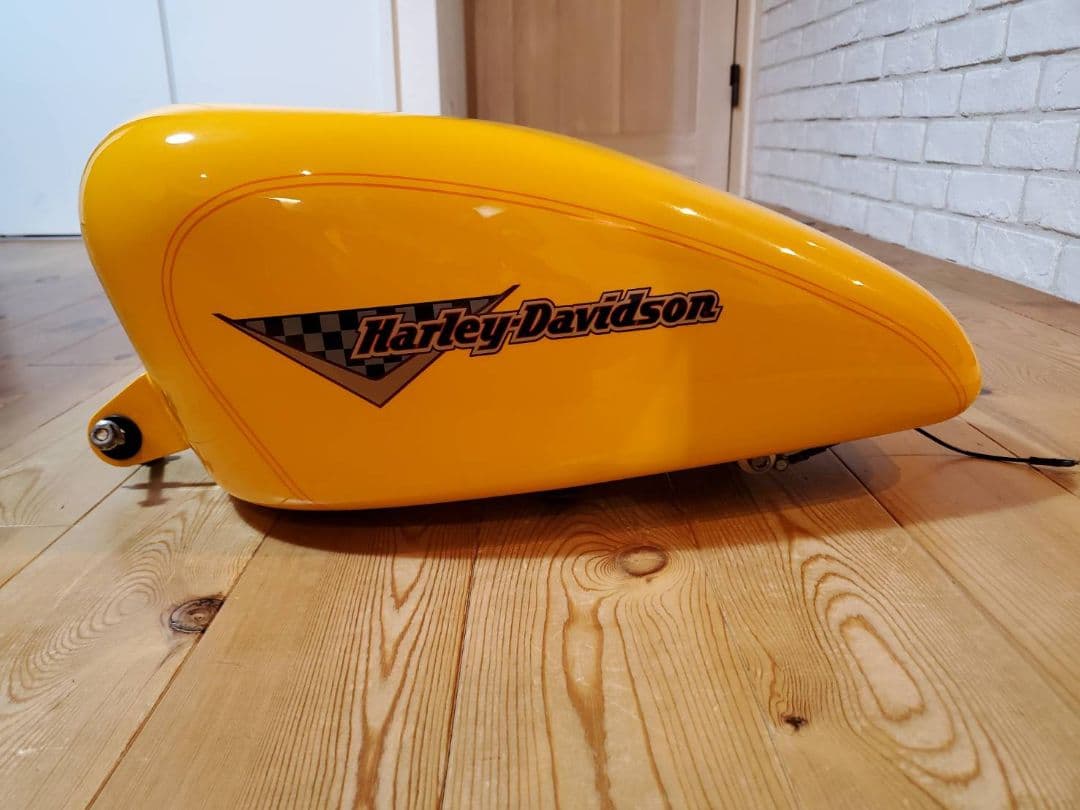 スポーツスター　XL1200Sノーマルタンク　イエロー