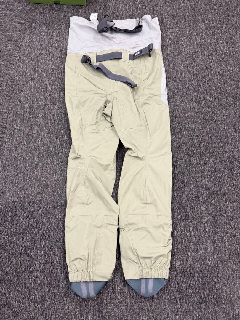 【未使用】パタゴニア　ウェーダー　SP16 0126 サイズM