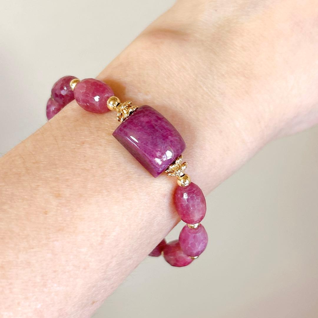 キラキラカットのルビーブレスレット