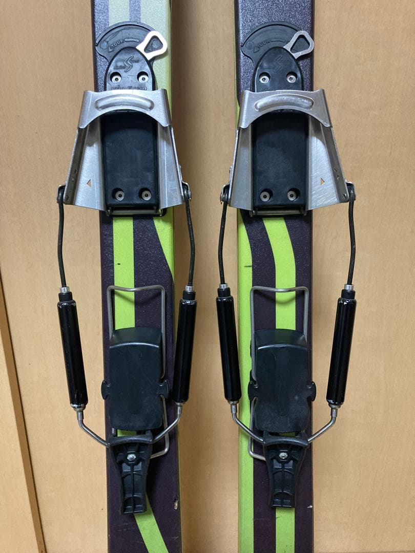 テレマークスキーG3 STINGER voile switch back X2