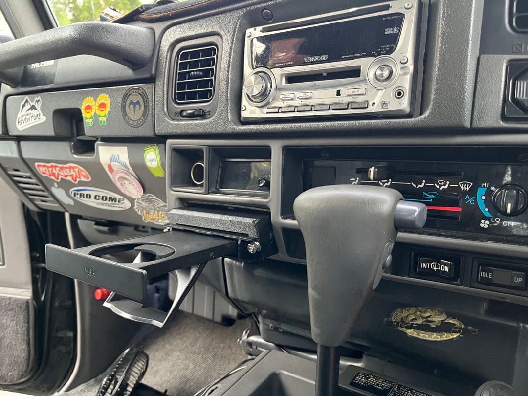 70 ランドクルーザー ランクル 78 プラド ドリンクホルダー 灰皿 格納式