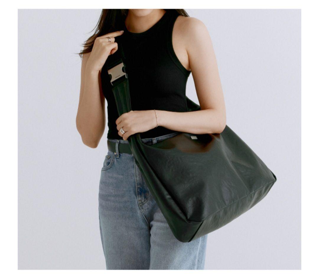 アイドル HAPPY S.COUPS DAY_CROSS BAG