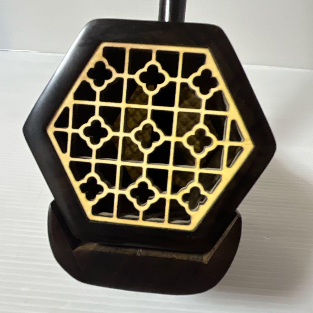 万菊根製　二胡　紅木　精品　萬菊根　蛇皮　弦楽器　ケース