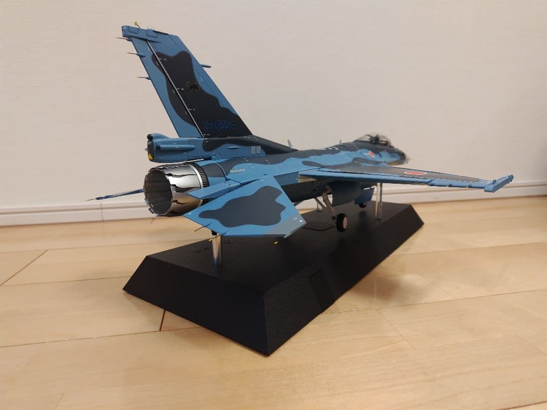 デアゴスティーニ 週刊 航空自衛隊 F-2戦闘機をつくる 完成品