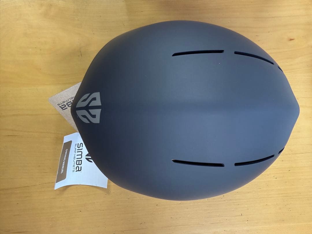 SIMBA マットブラック サーフィンヘルメット サイズS