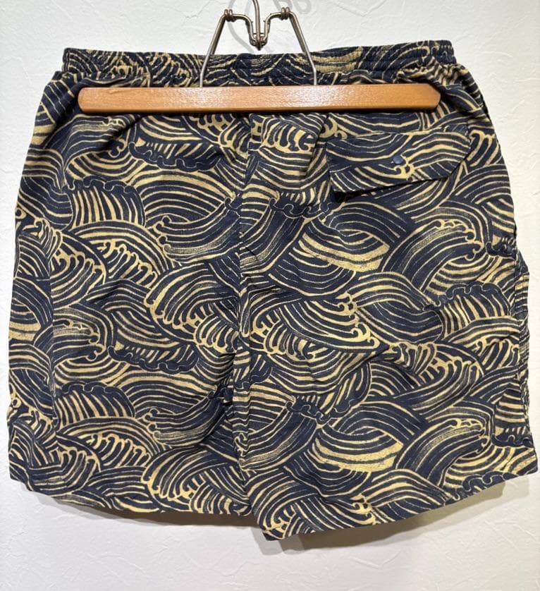 希少 Patagonia パタゴニア バギーズショーツ 2016年廃番 波柄 M