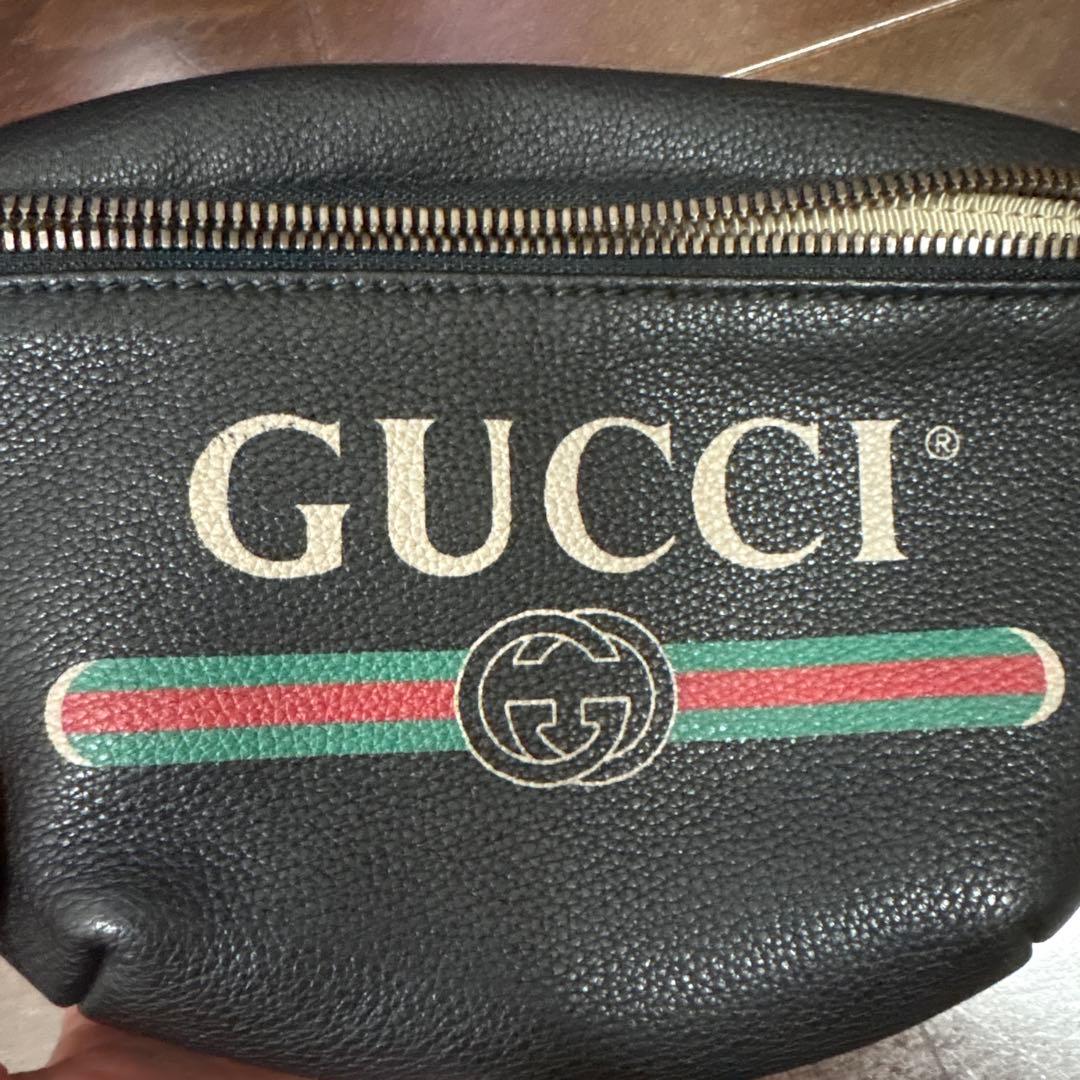 GUCCIショルダーバック