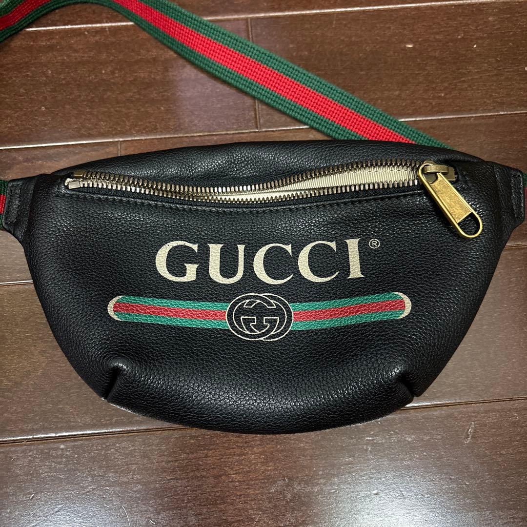 GUCCIショルダーバック