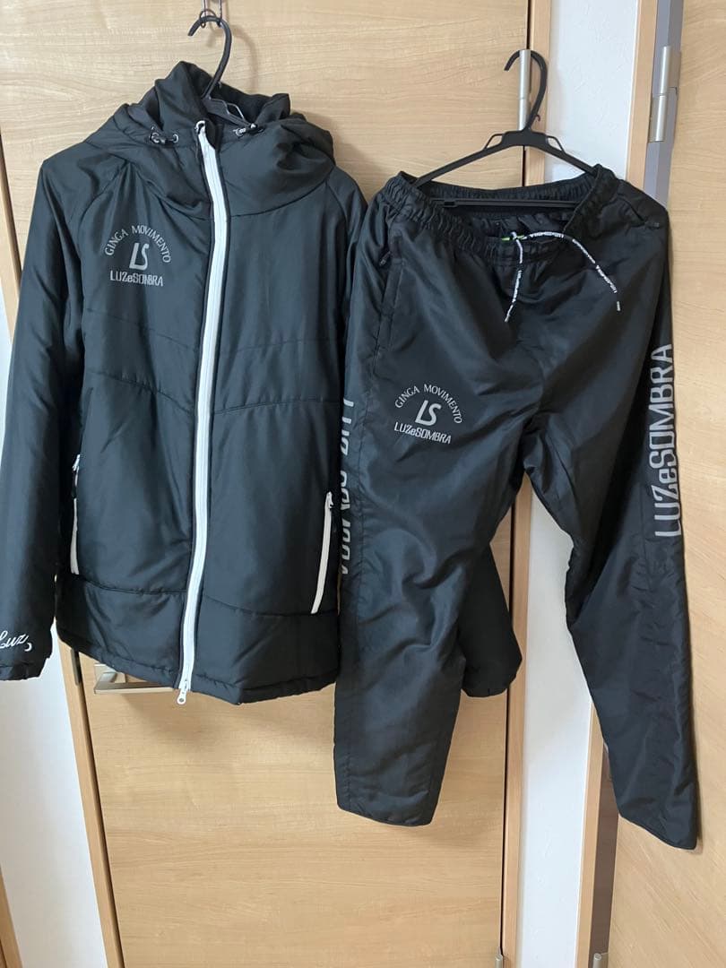 ルースイソンブラ 中綿ジャケットと中綿パンツセット ブラック