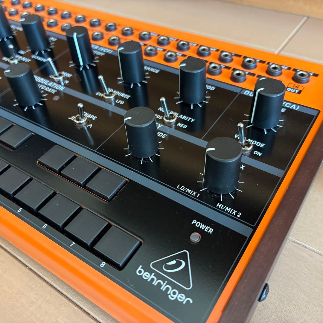 [箱付/動作品]Behringer CRAVE