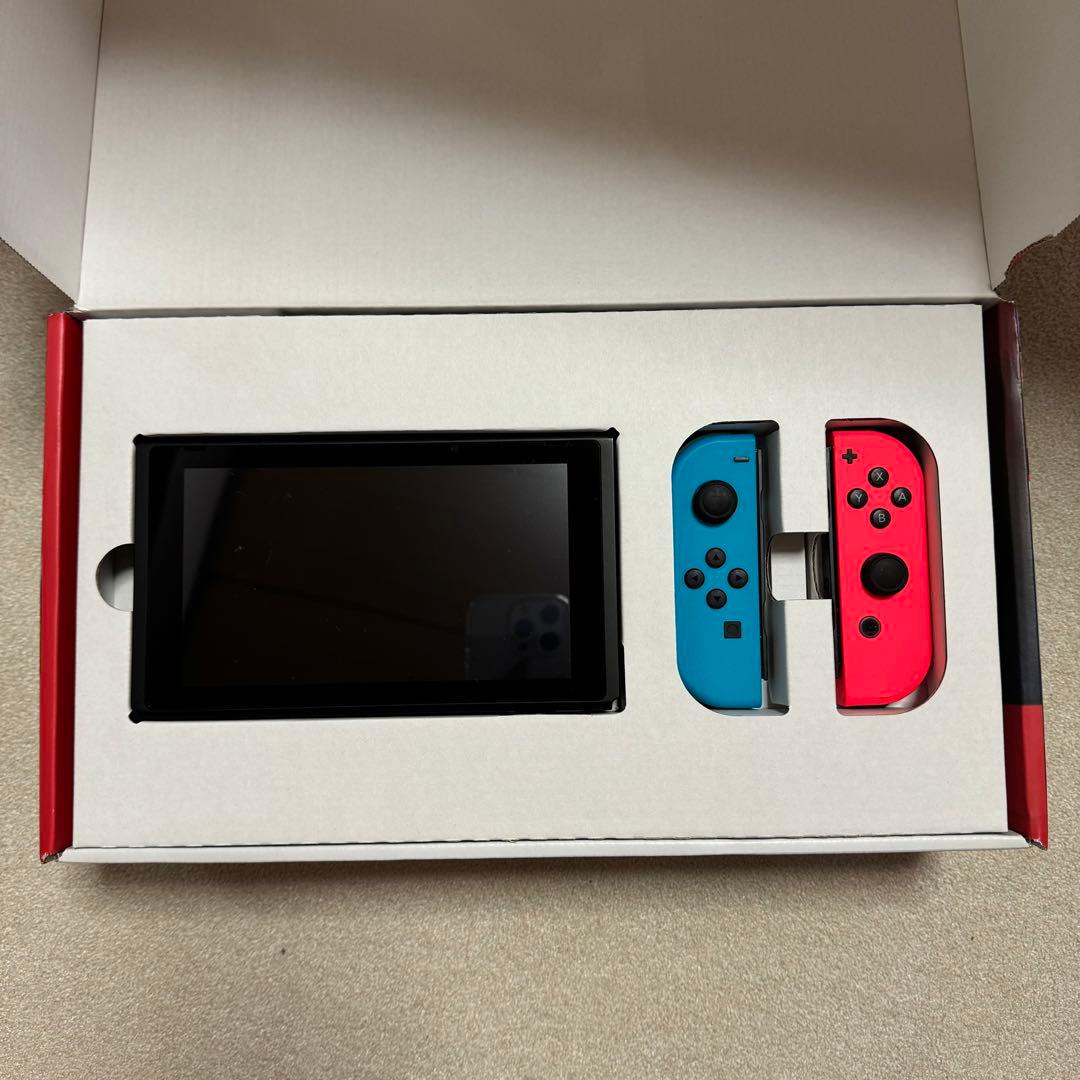 任天堂　Nintendo Switch本体　2020年
