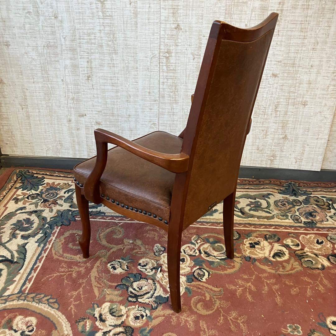 ①北欧レトロ マルニ 木製椅子 鋲打ちダイニングチェア ロビーチェアアームチェア