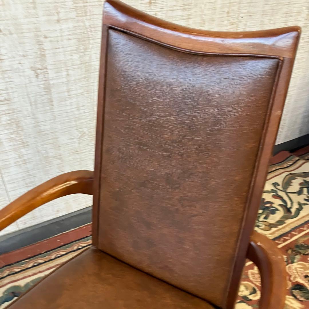 ①北欧レトロ マルニ 木製椅子 鋲打ちダイニングチェア ロビーチェアアームチェア