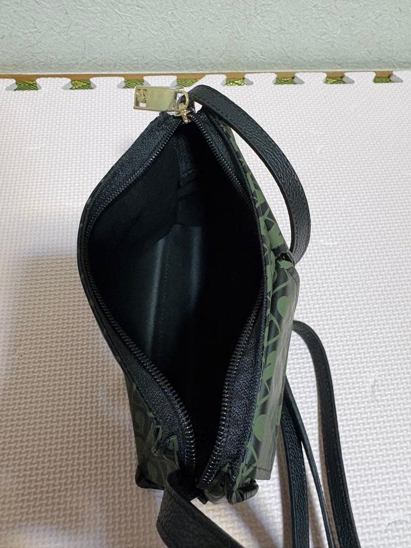 kueさま ゲラルディーニ☆ソフティ☆ポシェット☆斜めがけ