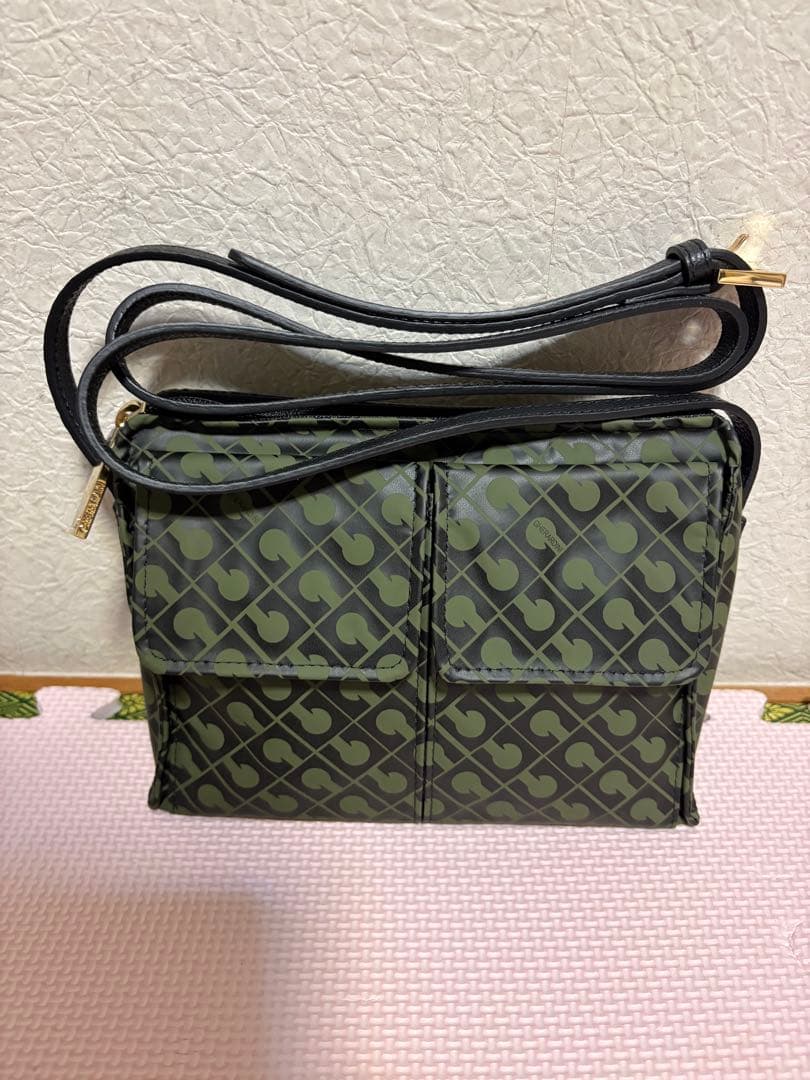 kueさま ゲラルディーニ☆ソフティ☆ポシェット☆斜めがけ