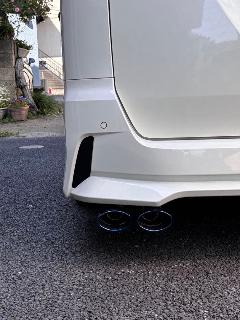 【ゆう☆ミ様】日産セレナGFC27 2WD HKSマフラー