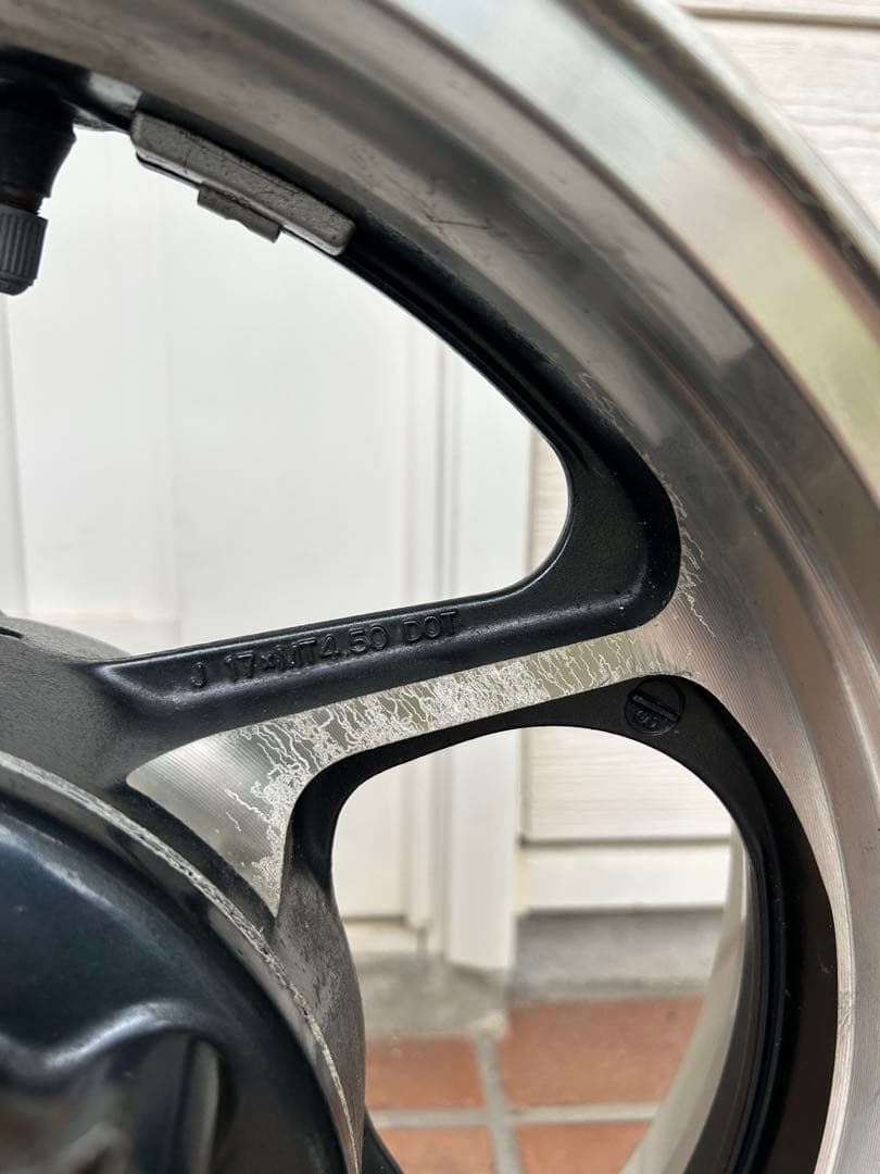 7*w様 カワサキ　ゼファー1100　純正ホイール　前後　中古