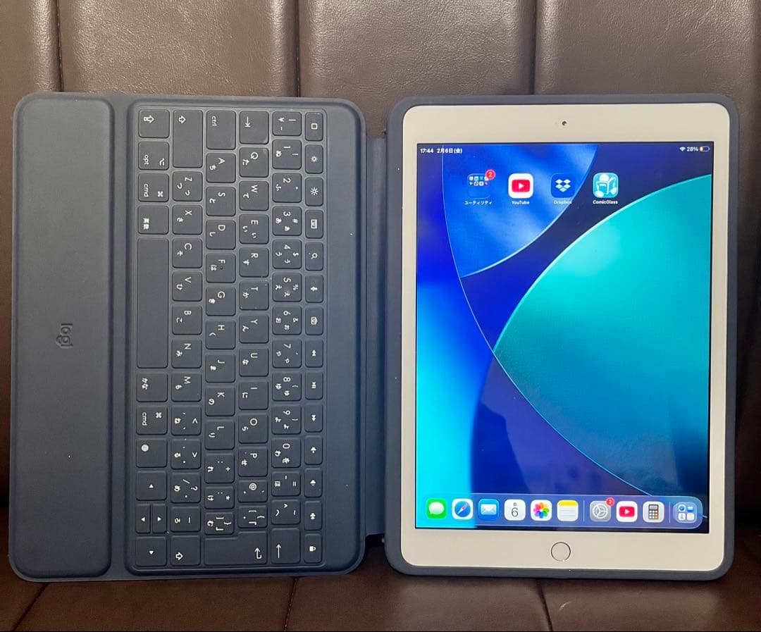 iPad 第８世代 本体 32GB スペースグレー キーボードセット