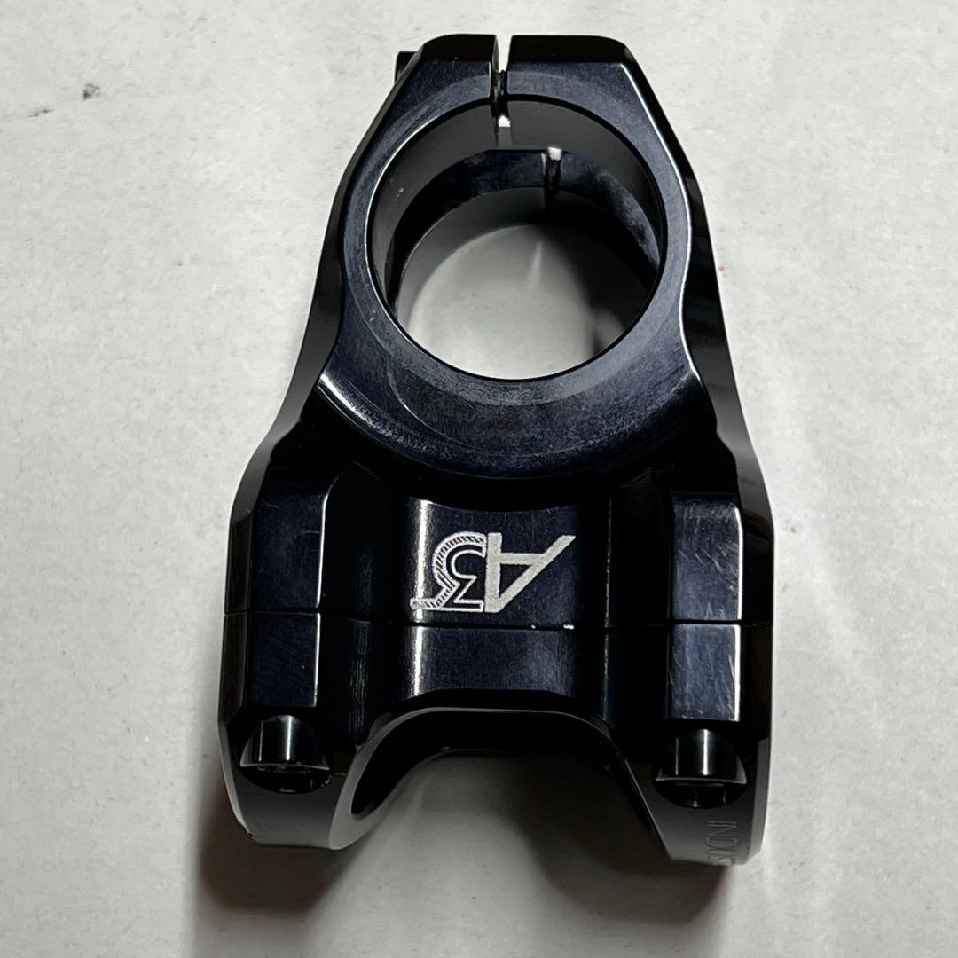 INDUSTRY NINE A35ステム 40mmチタンボルト付き