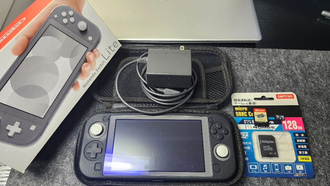 任天堂　スイッチ　ライト　128GBメモリカード　モンスターハンターライズ